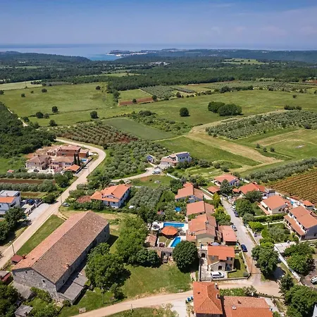 Villa Lara